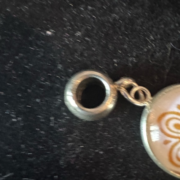 Corelle Broken Plate Silver and Gold Floral Pendant - Picture 3 of 3